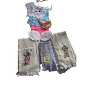 Lot of 4 Vtg Embroidered Easter Theme Soft Absorbent Cotton Fringe Hand Towels